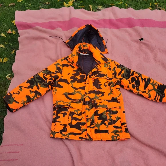Vintage Orange Blaze Camo Hunting Jacket Zip Men s Size medium USA